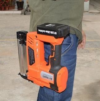 耐久性のある工業用 18V 木製空気無線釘付け器 リ電池で最大100本の釘を収納します