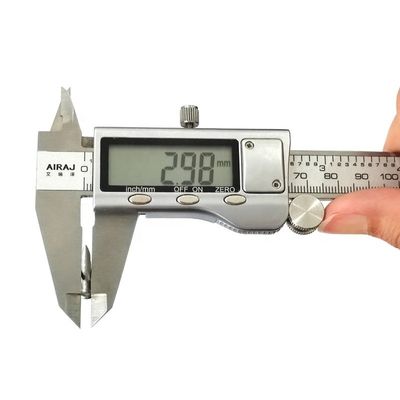 コンクリートと鋼鉄の重用性能のためのオレンジプラスチックテープコラボされたネイル